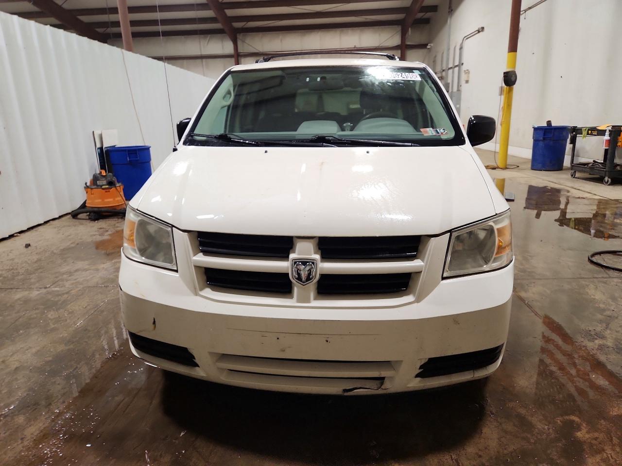 2010 DODGE CARAVAN