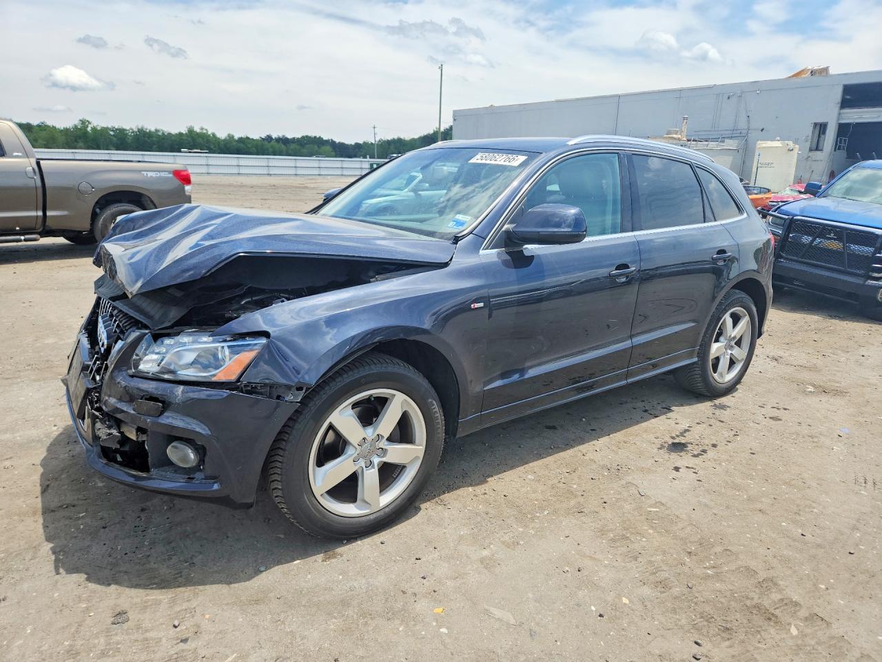 2012 AUDI Q5