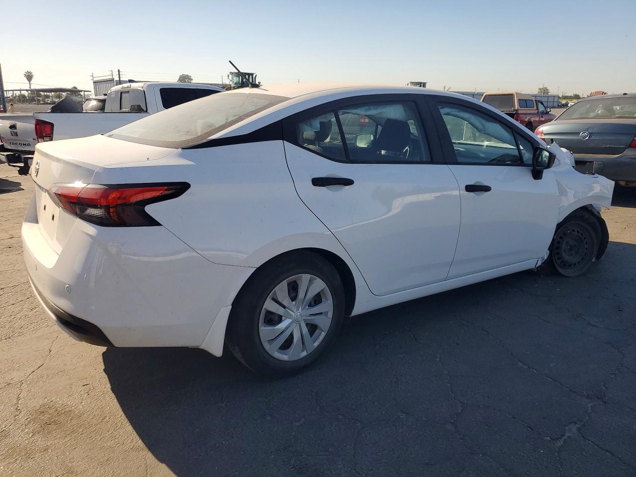 2021 NISSAN VERSA