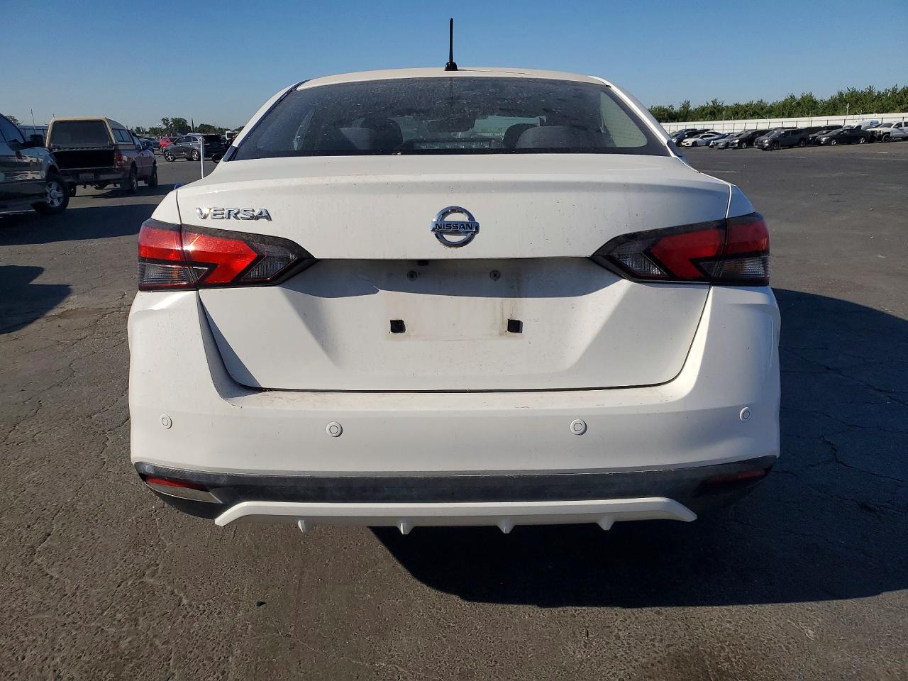2021 NISSAN VERSA