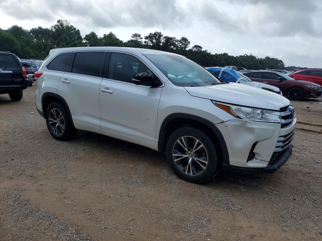 2017 TOYOTA HIGHLANDER