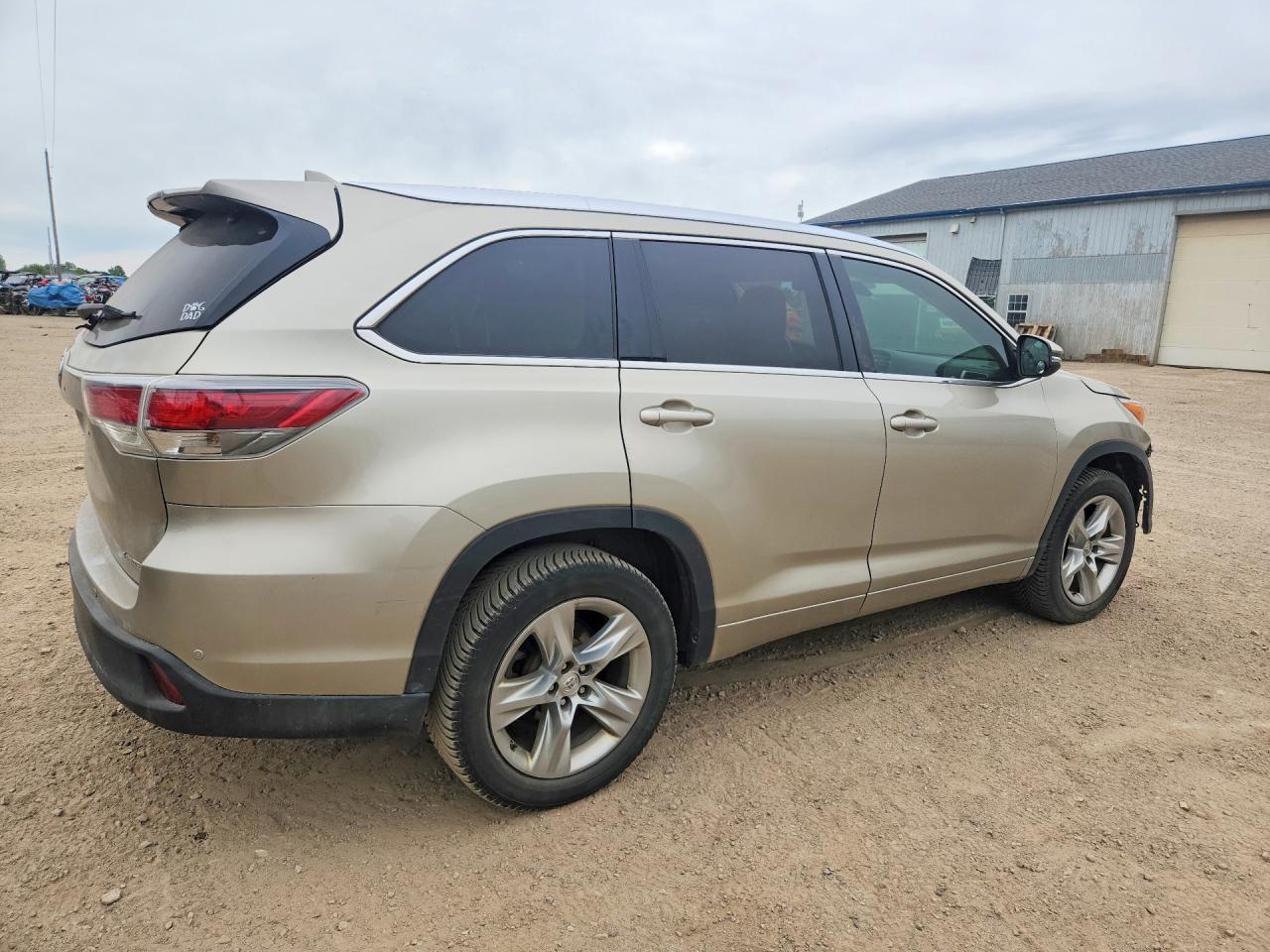 2014 TOYOTA HIGHLANDER