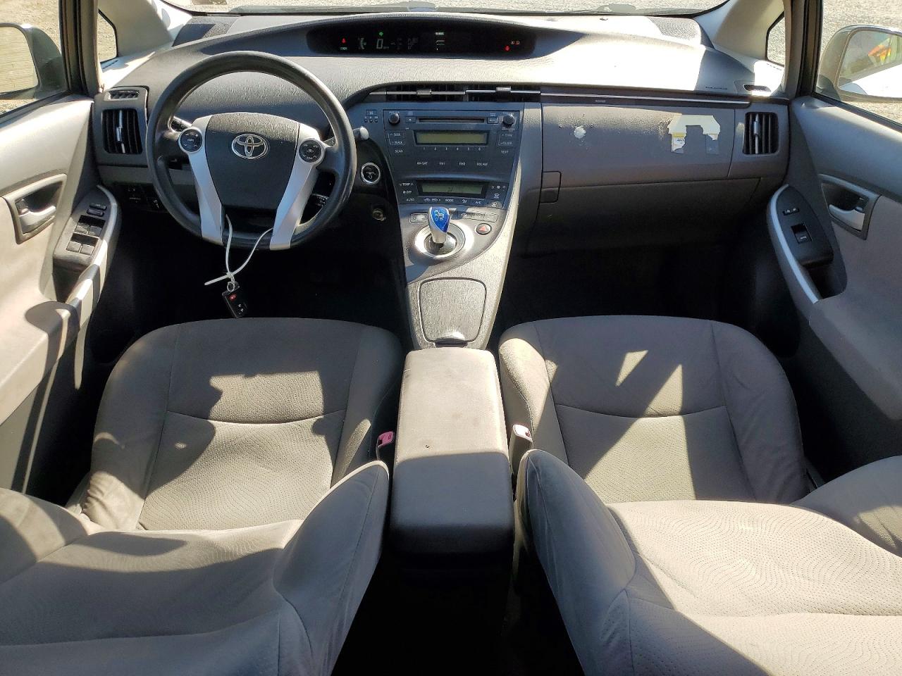 2011 TOYOTA PRIUS