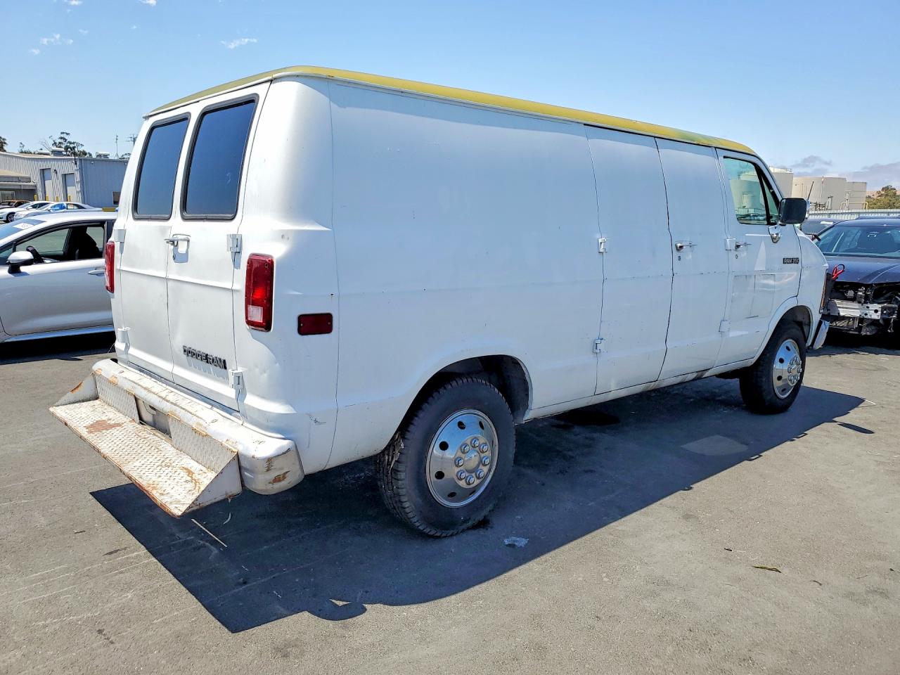 1992 DODGE B SERIES