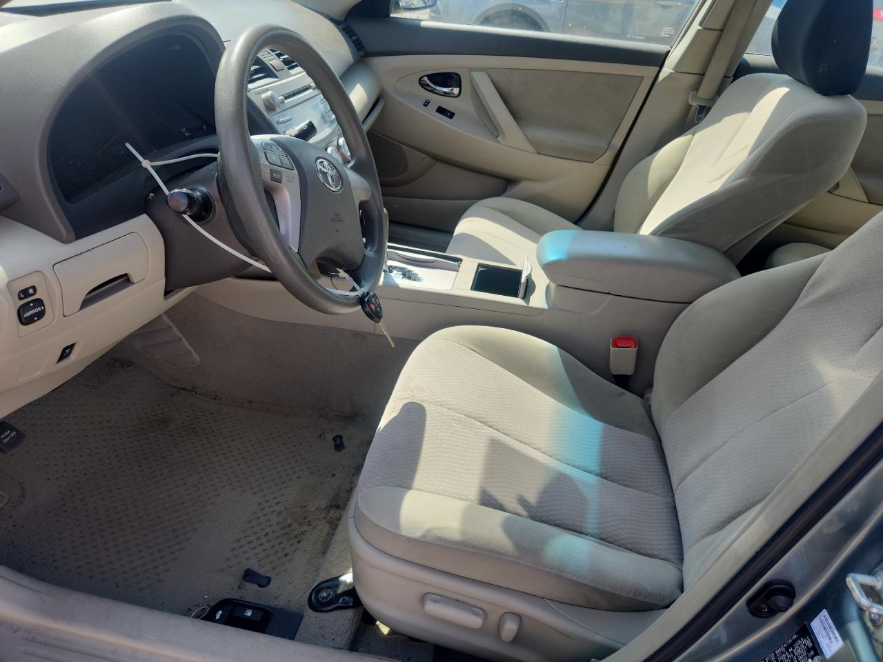 2011 TOYOTA CAMRY