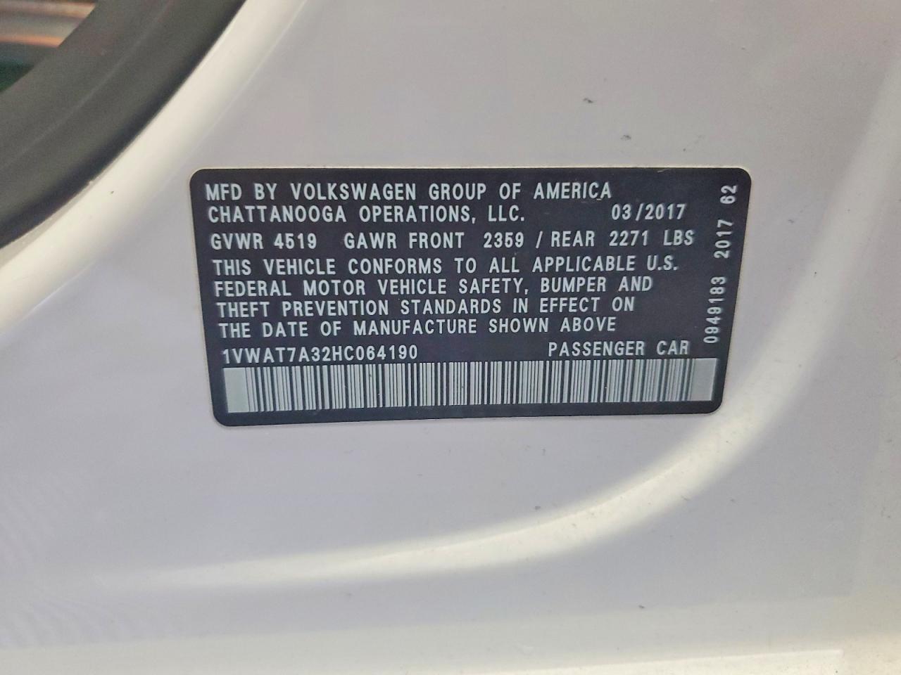 2017 VOLKSWAGEN PASSAT