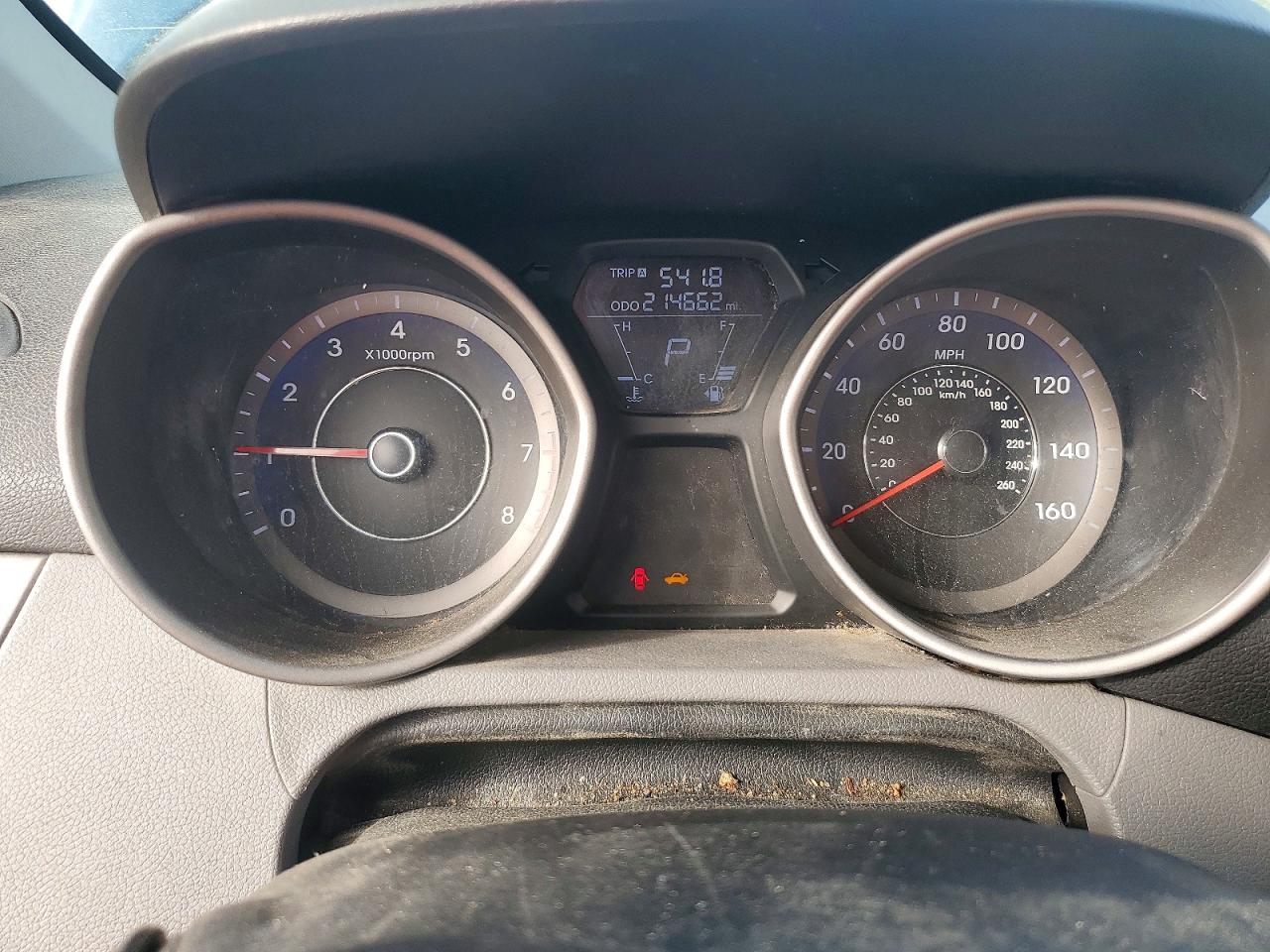 2013 HYUNDAI ELANTRA