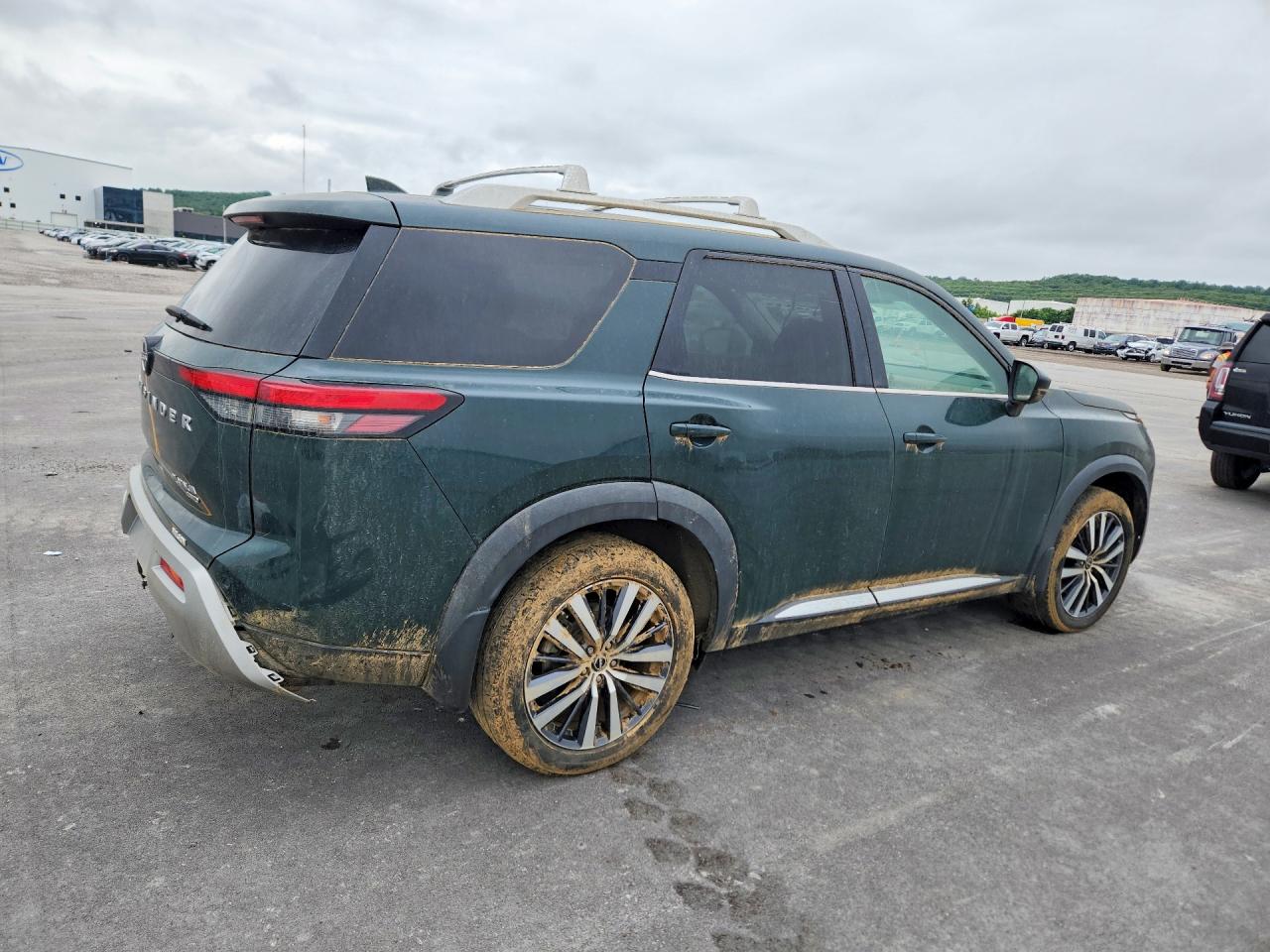 2022 NISSAN PATHFINDER
