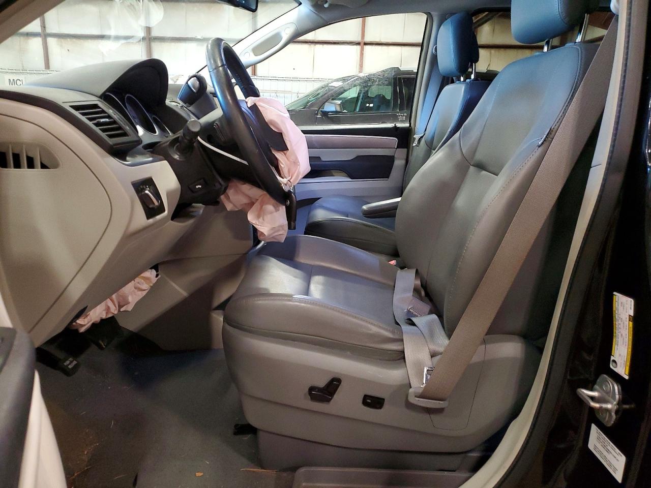 2013 VOLKSWAGEN ROUTAN
