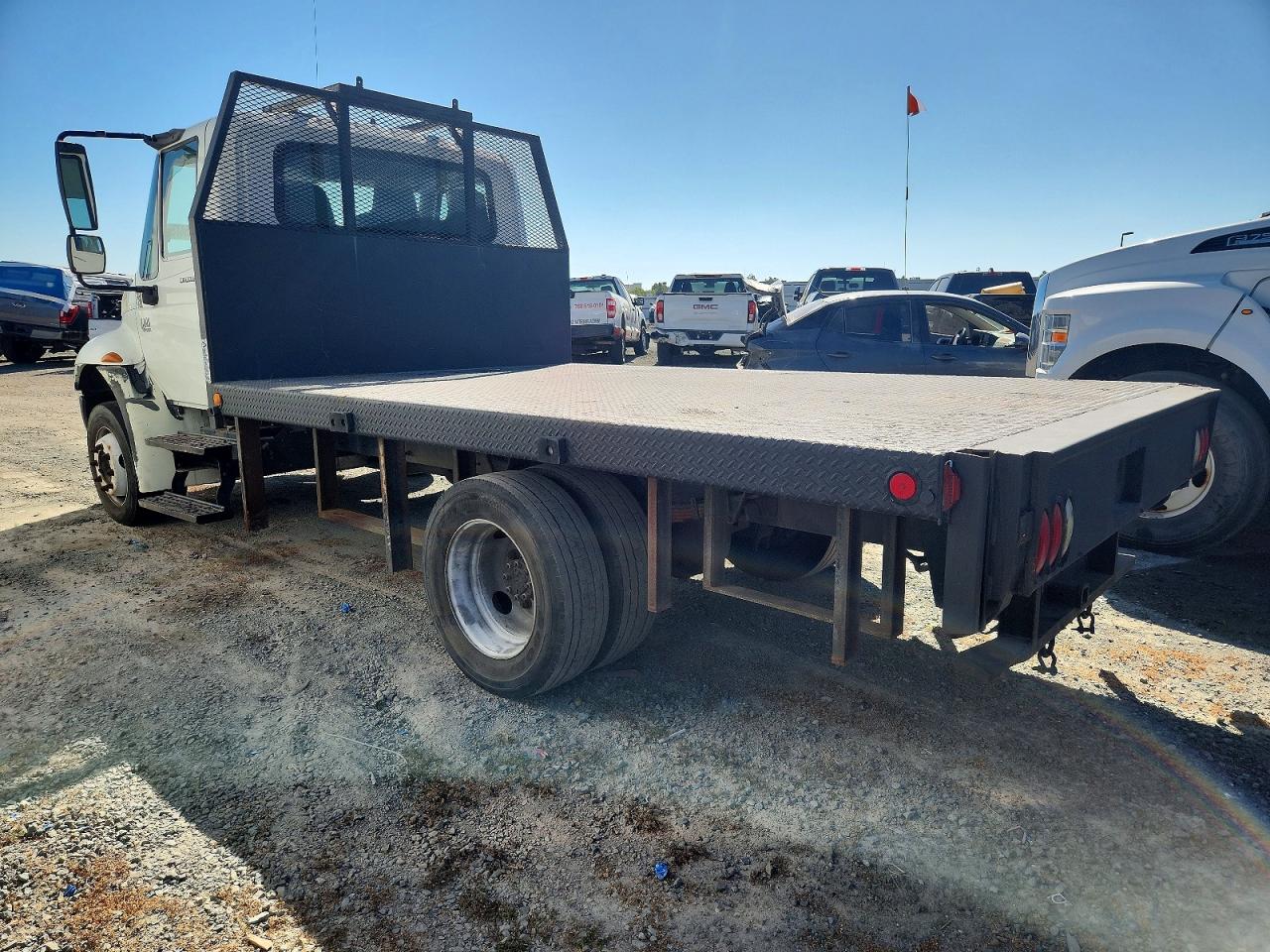 2006 INTERNATIONAL 4000 SERIE