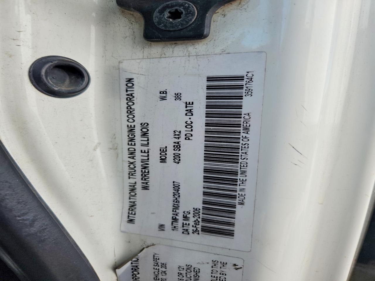 2006 INTERNATIONAL 4000 SERIE