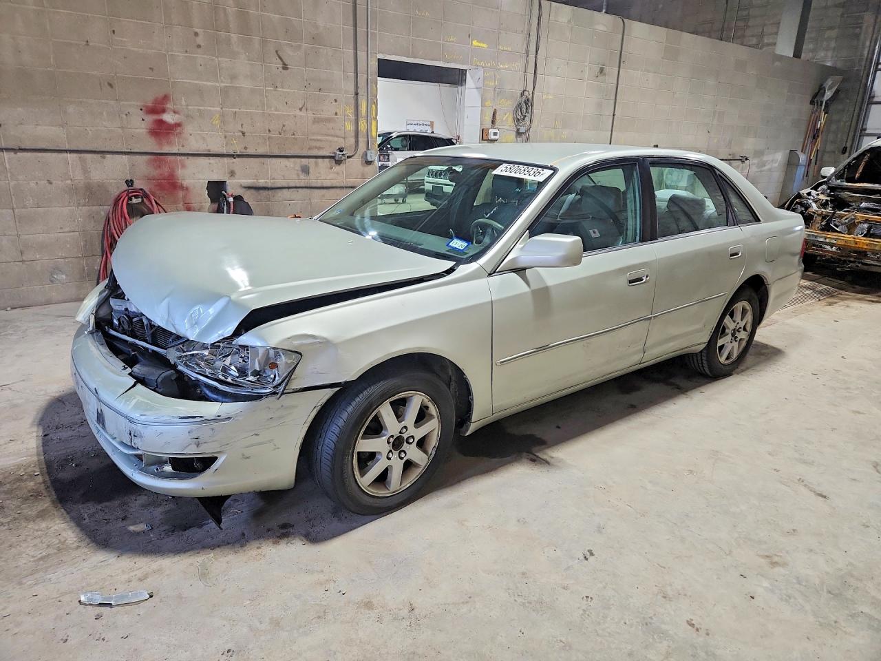 2003 TOYOTA AVALON