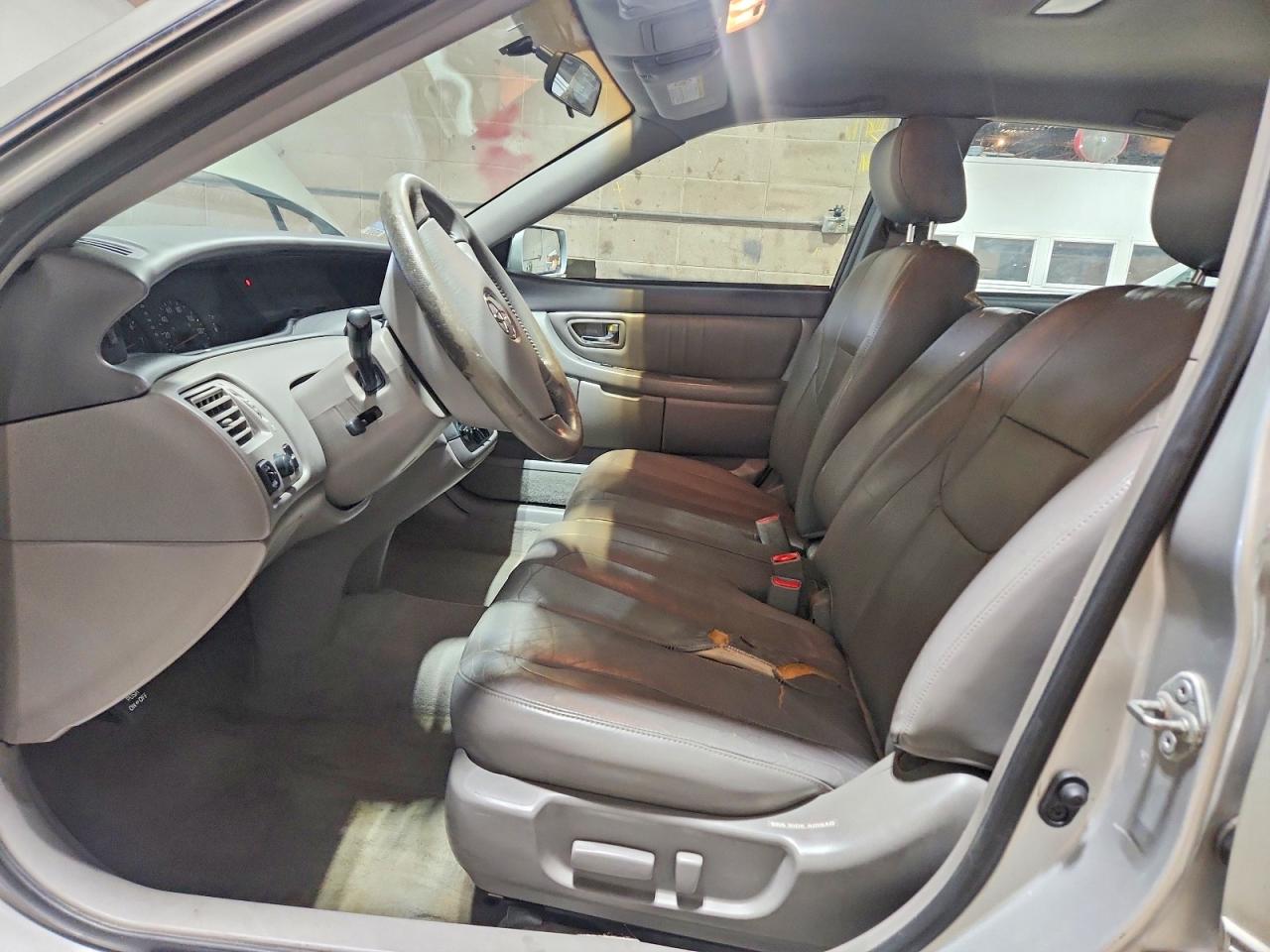 2003 TOYOTA AVALON