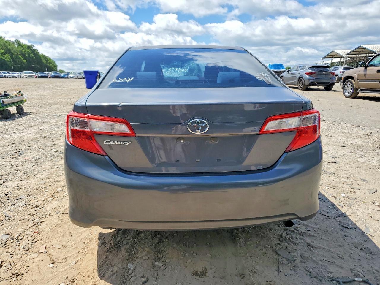 2012 TOYOTA CAMRY