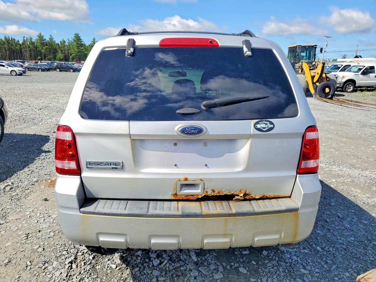2011 FORD ESCAPE