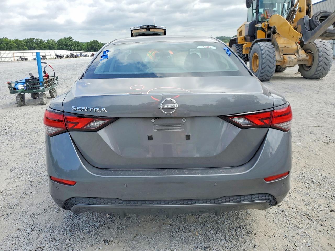 2024 NISSAN SENTRA