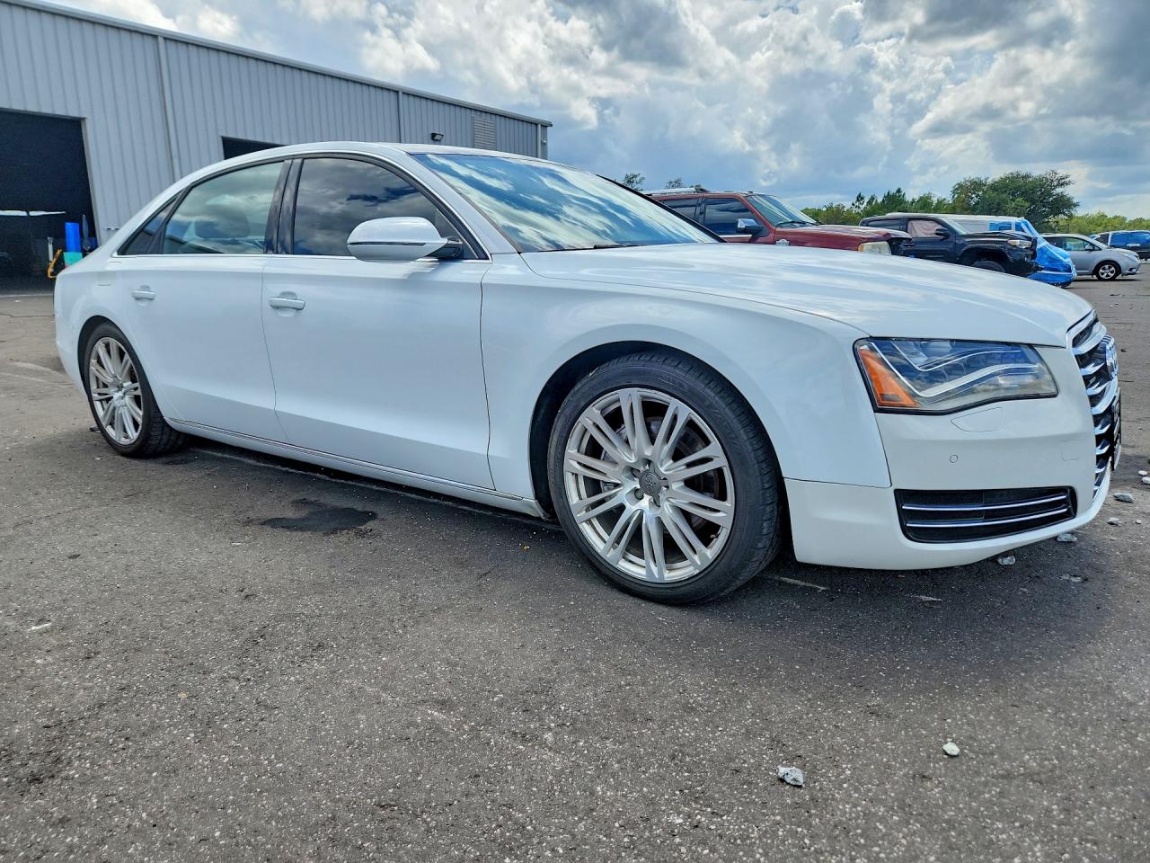 2014 AUDI A8