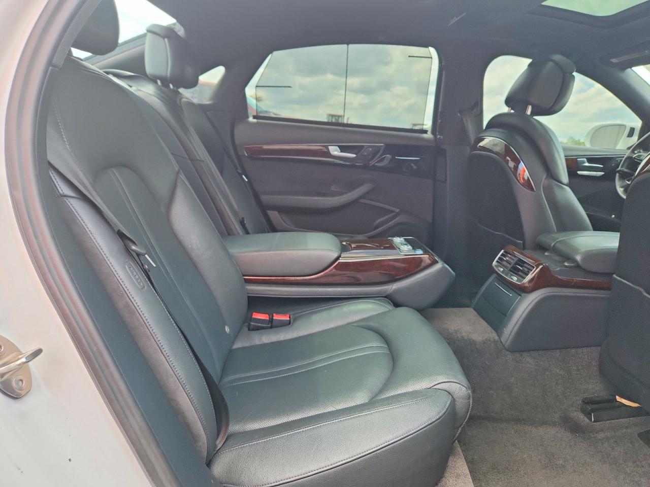 2014 AUDI A8