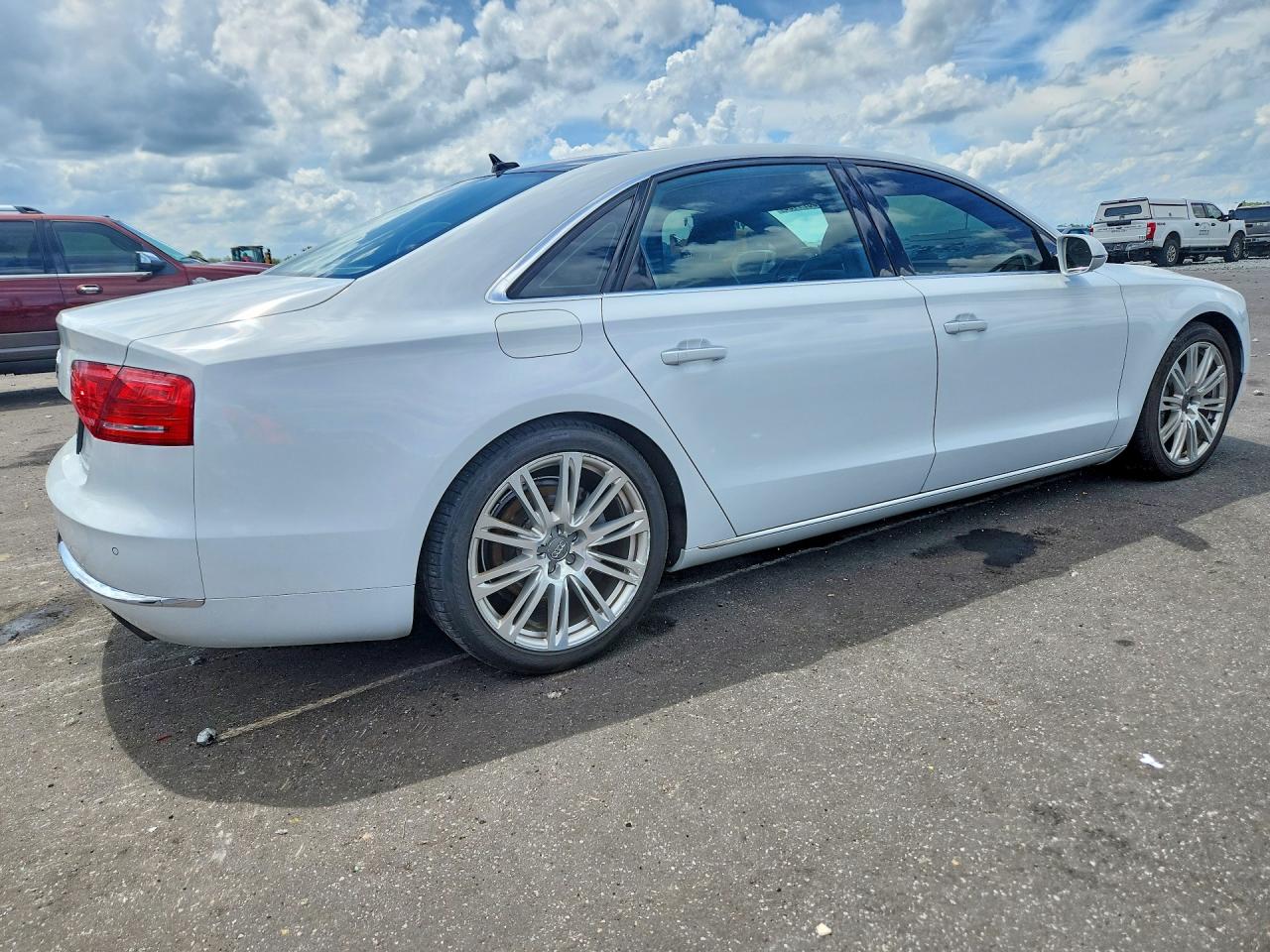 2014 AUDI A8