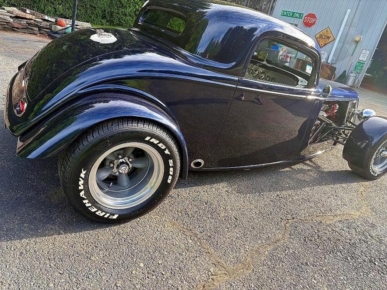 1933 FORD