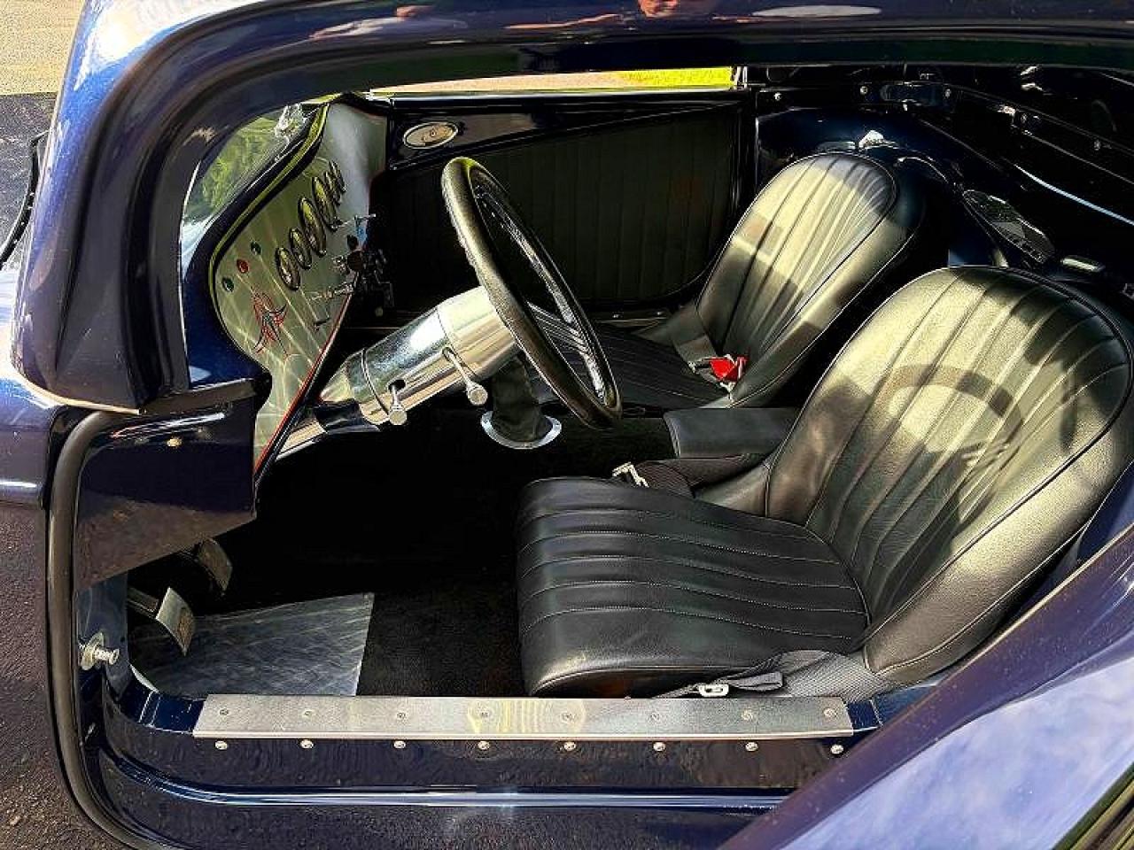 1933 FORD
