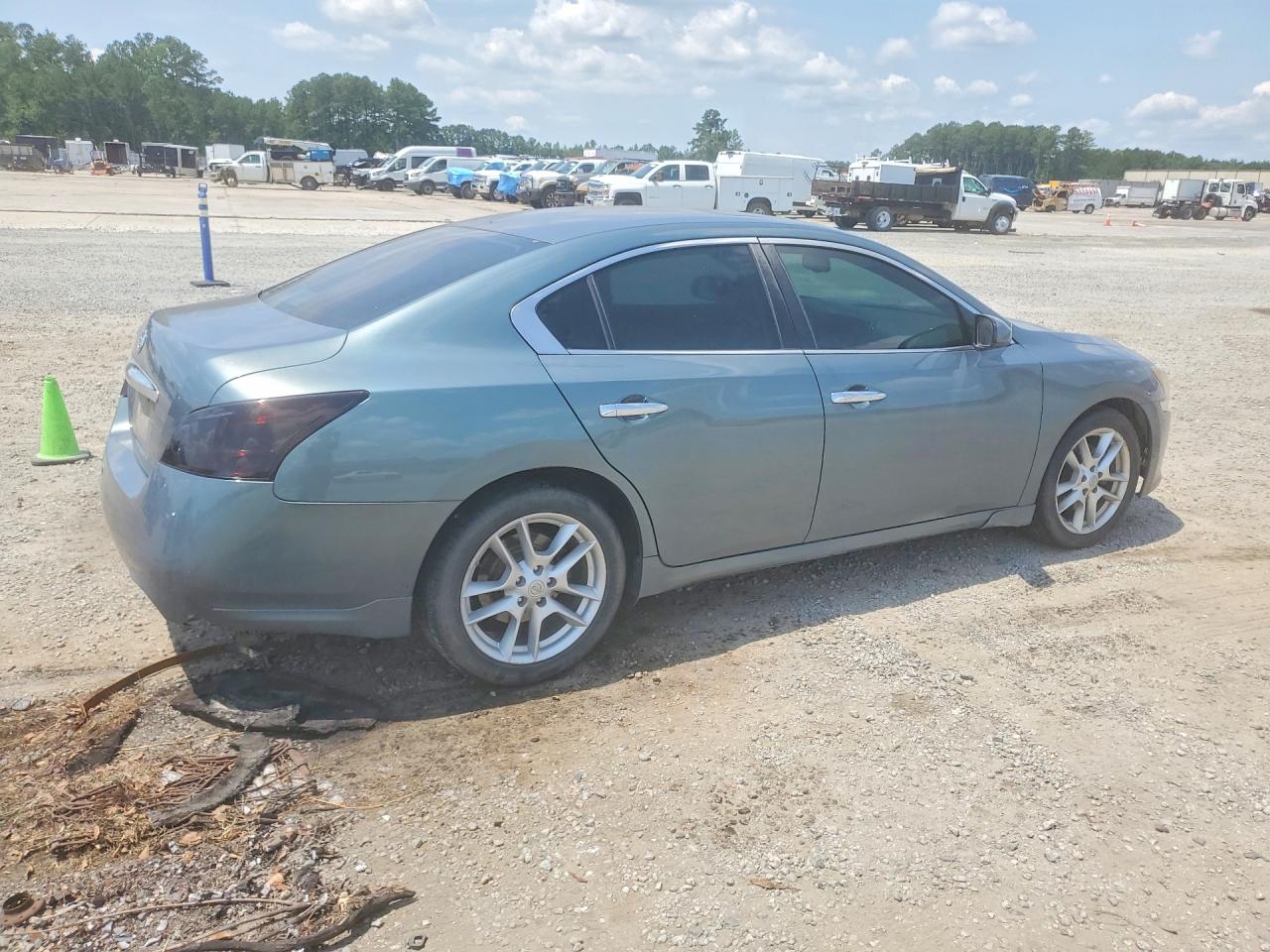 2009 NISSAN MAXIMA