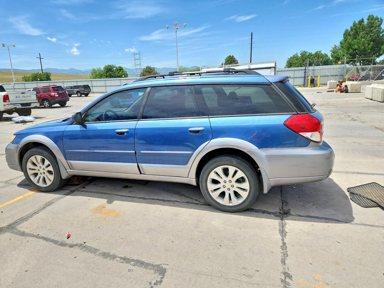 2009 SUBARU OUTBACK