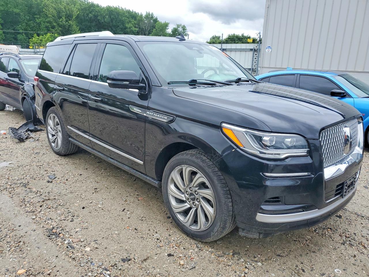 2022 LINCOLN NAVIGATOR