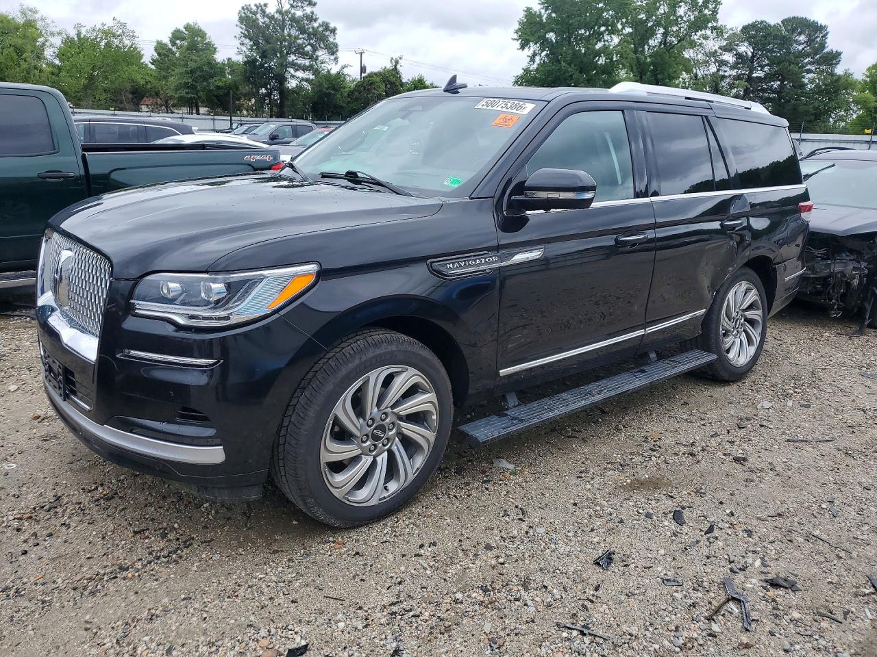 2022 LINCOLN NAVIGATOR