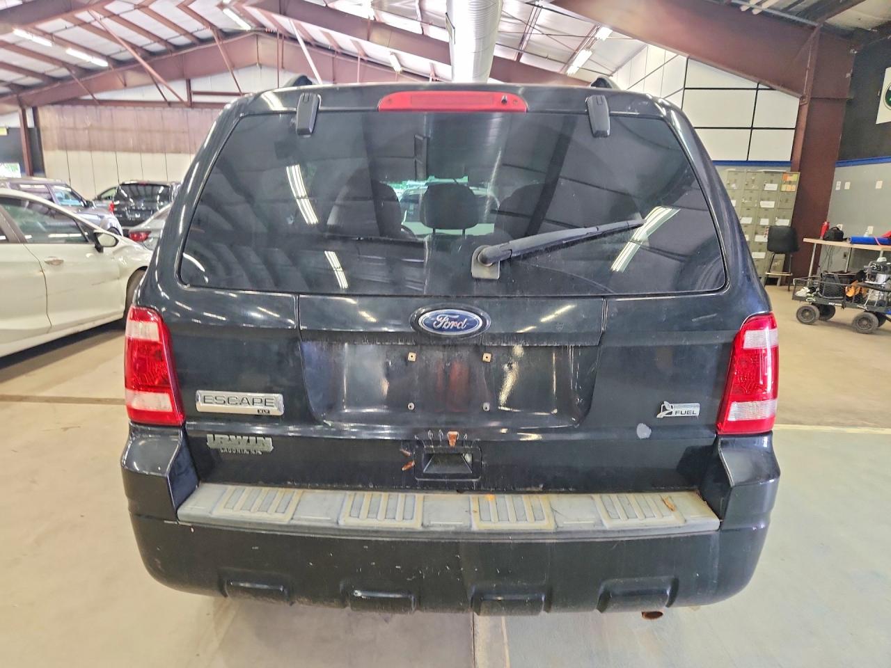 2010 FORD ESCAPE