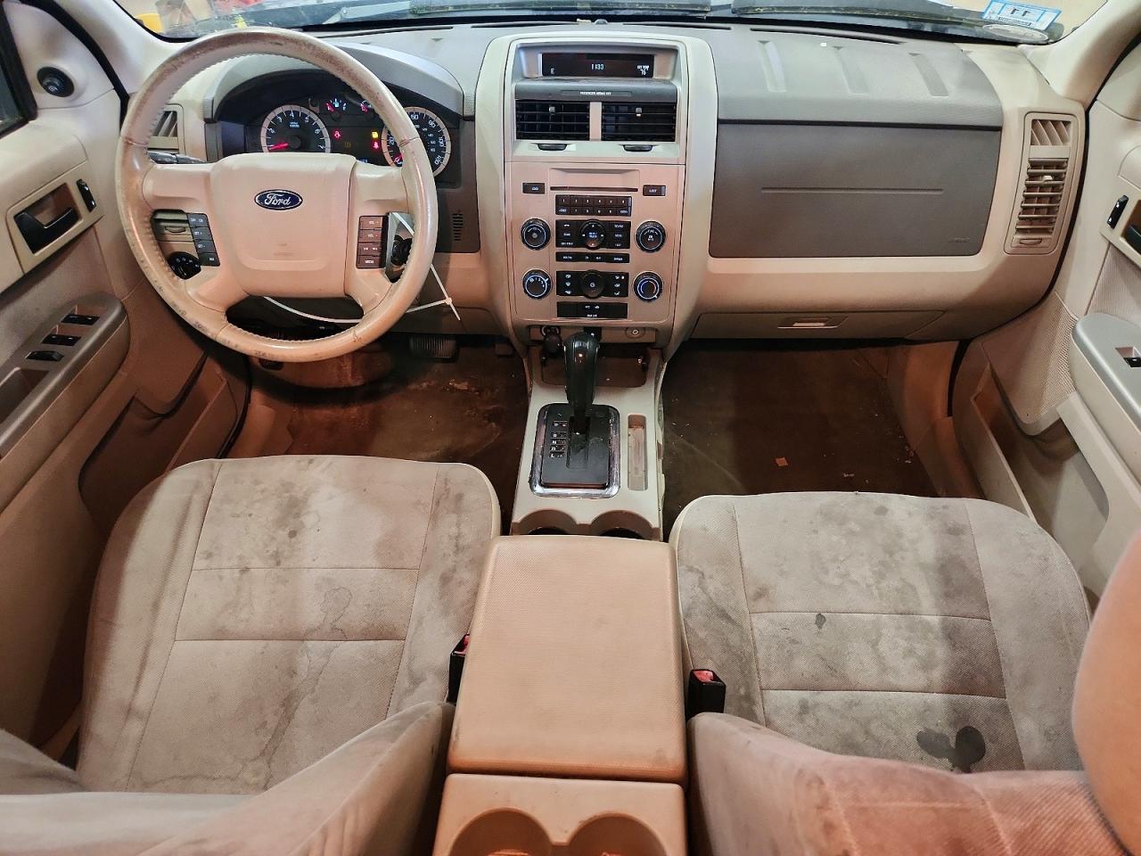 2010 FORD ESCAPE