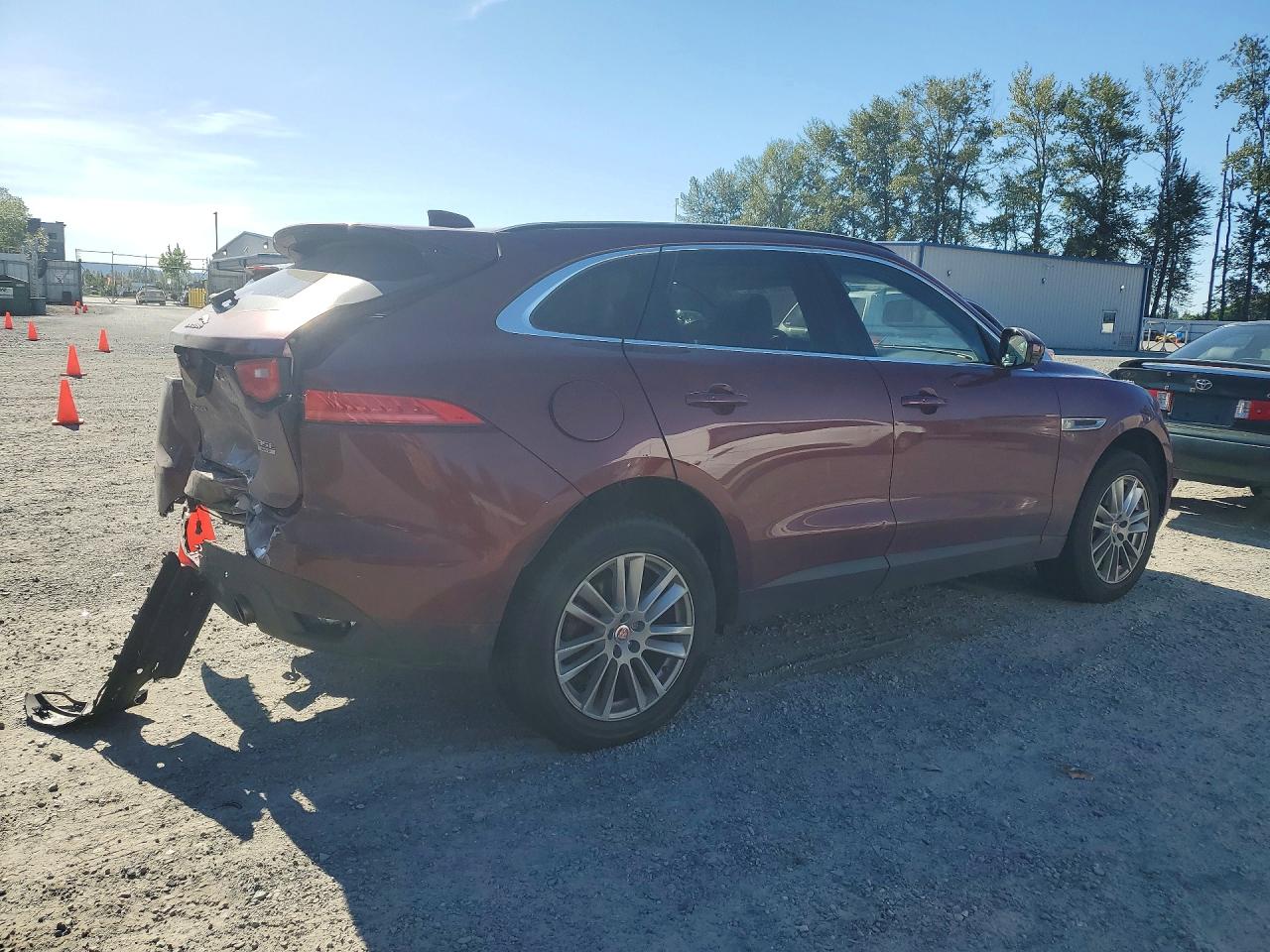 2017 JAGUAR F-PACE