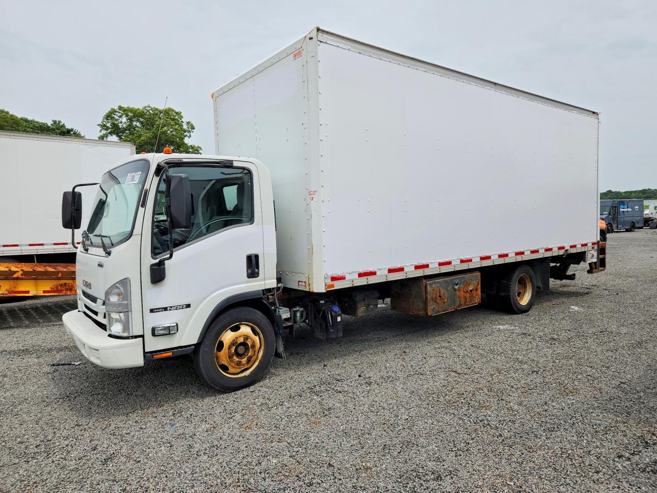 2017 ISUZU NPR