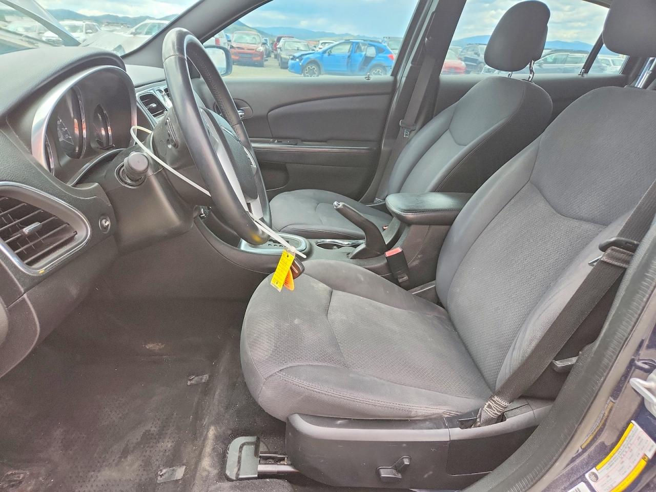 2013 CHRYSLER 200