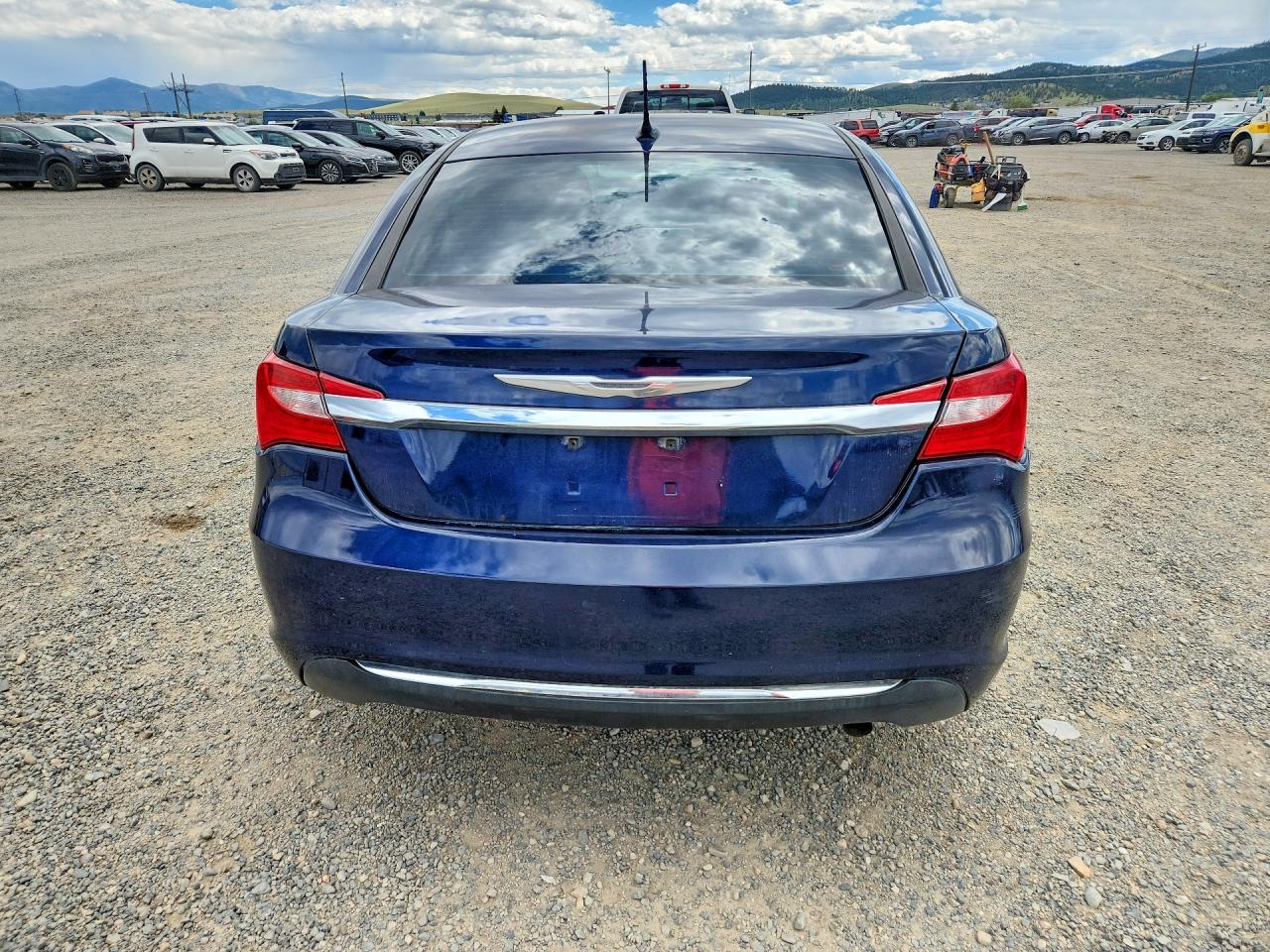 2013 CHRYSLER 200
