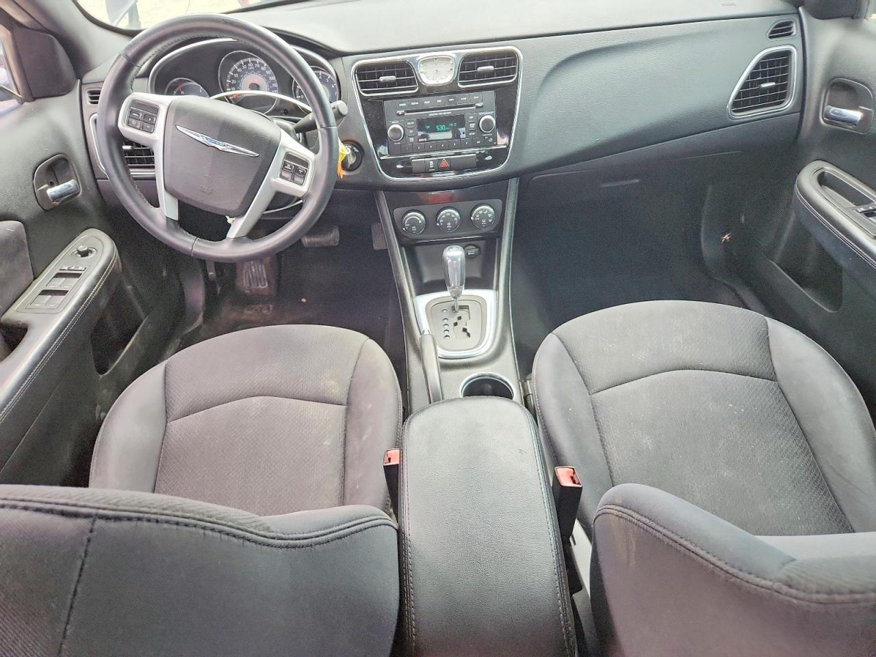 2013 CHRYSLER 200