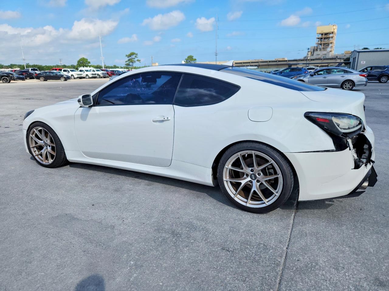 2013 HYUNDAI GENESIS
