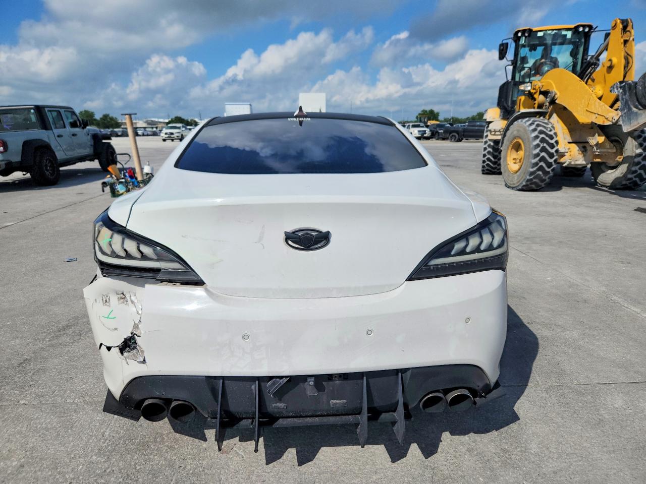 2013 HYUNDAI GENESIS