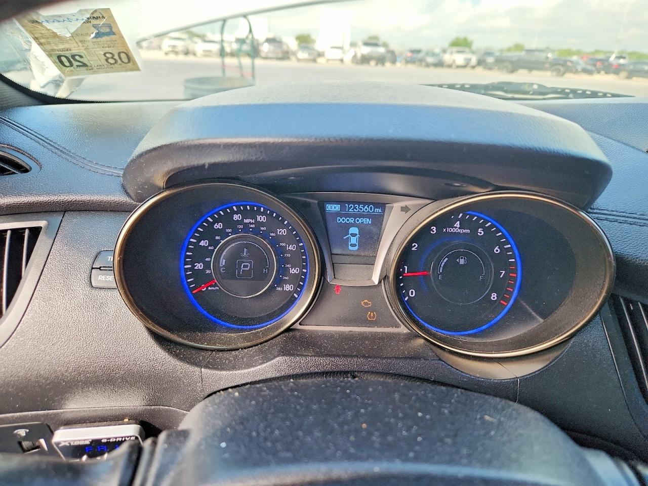 2013 HYUNDAI GENESIS