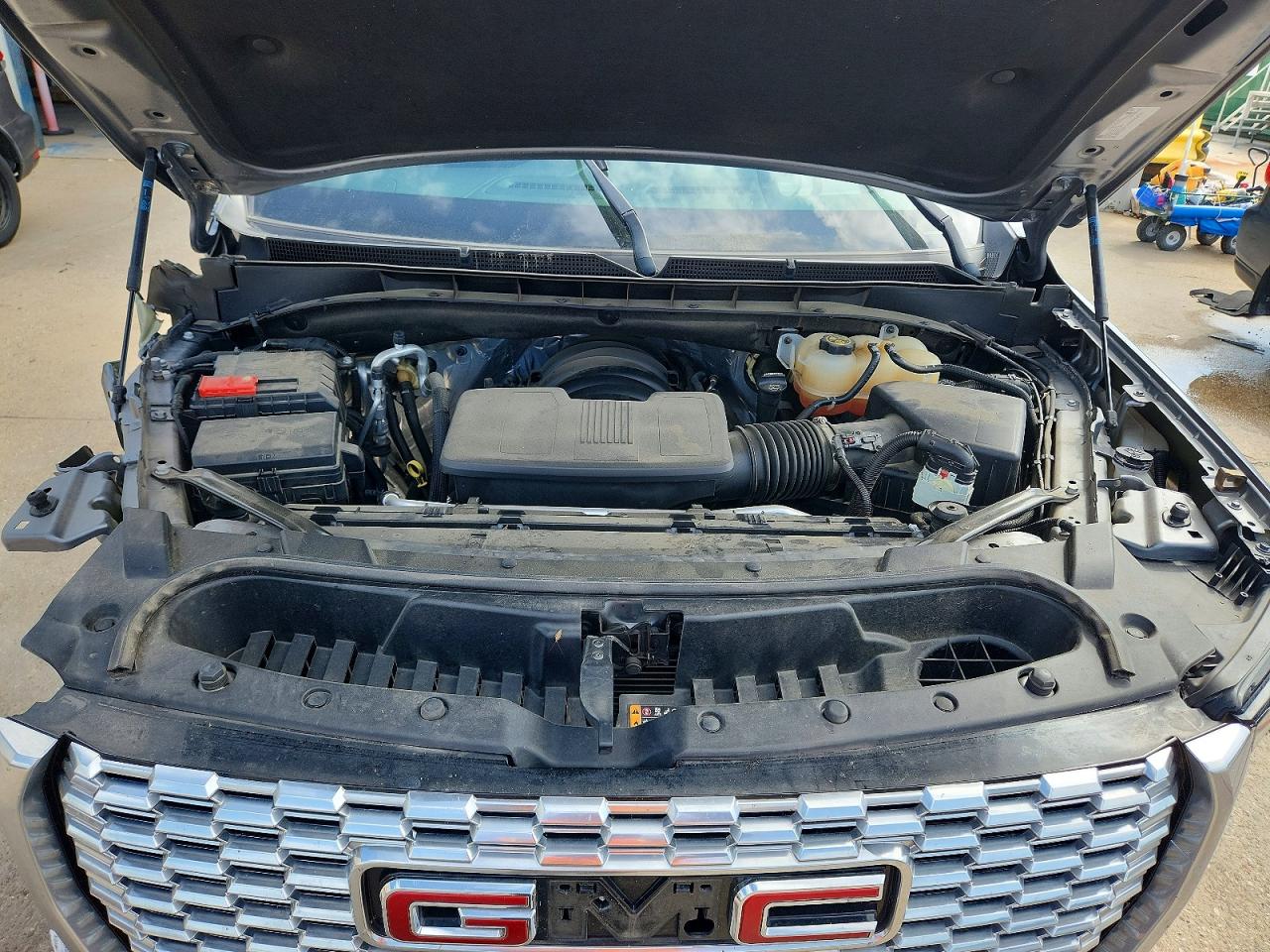 2022 GMC YUKON