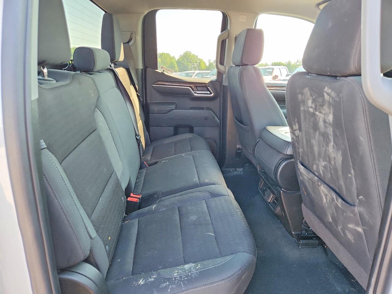 2024 CHEVROLET SILVERADO