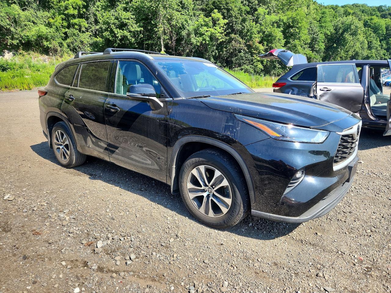2022 TOYOTA HIGHLANDER