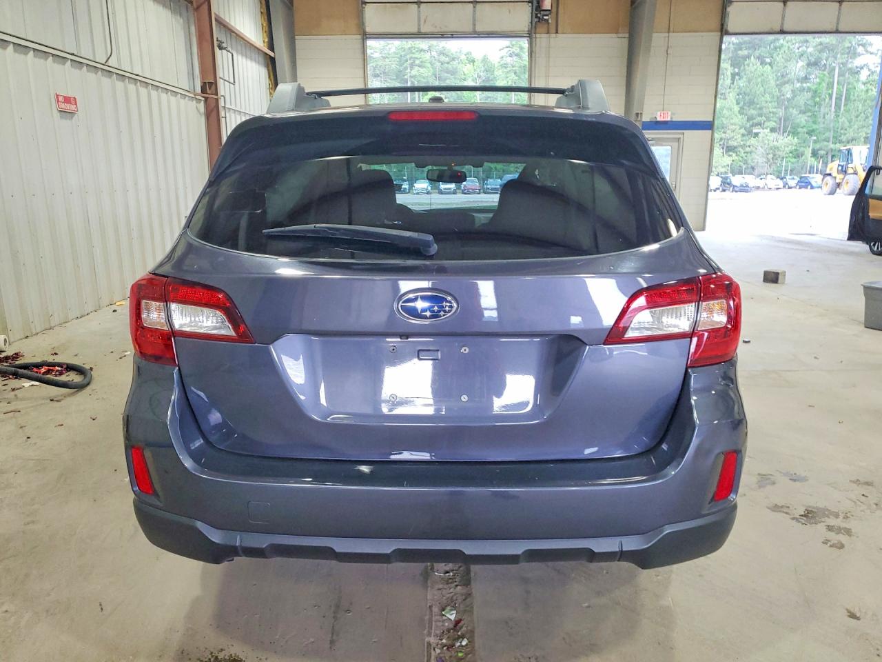 2015 SUBARU OUTBACK 2.