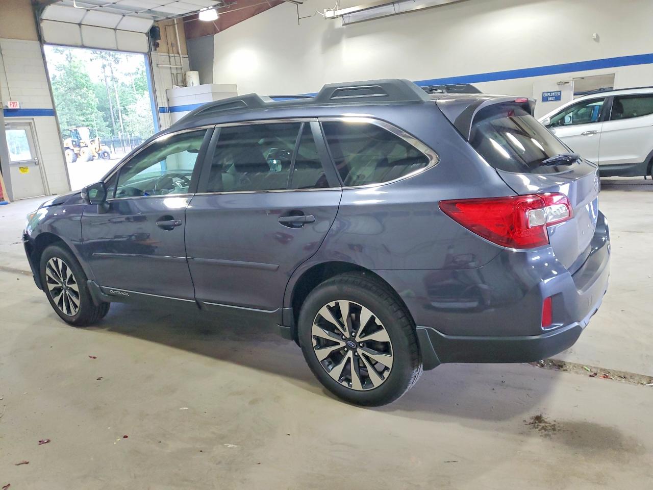 2015 SUBARU OUTBACK 2.