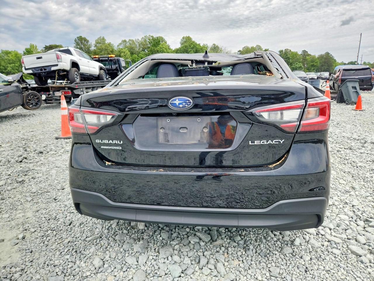 2024 SUBARU LEGACY