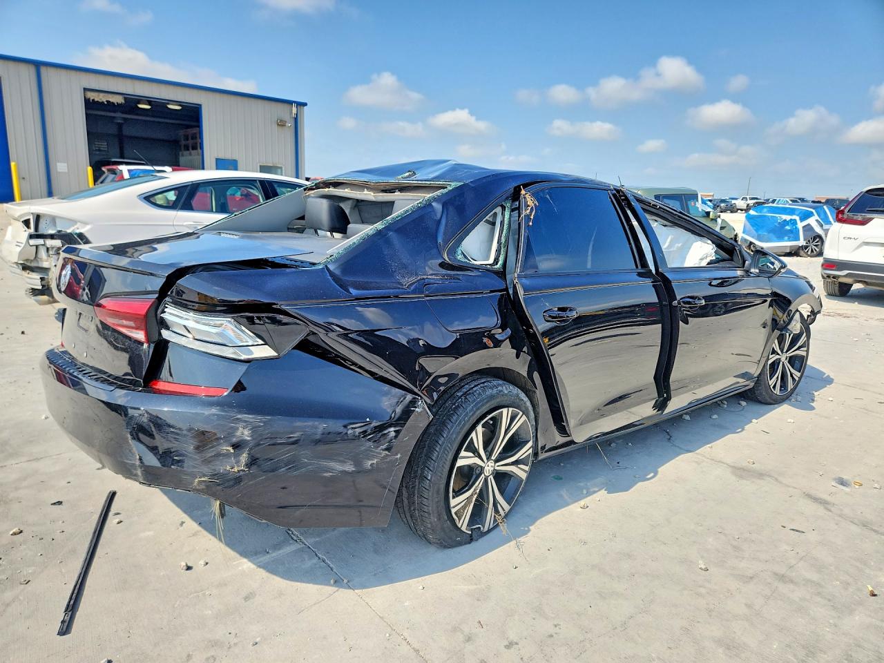 2022 VOLKSWAGEN PASSAT