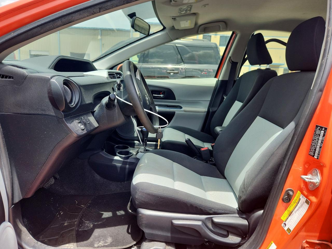 2012 TOYOTA PRIUS