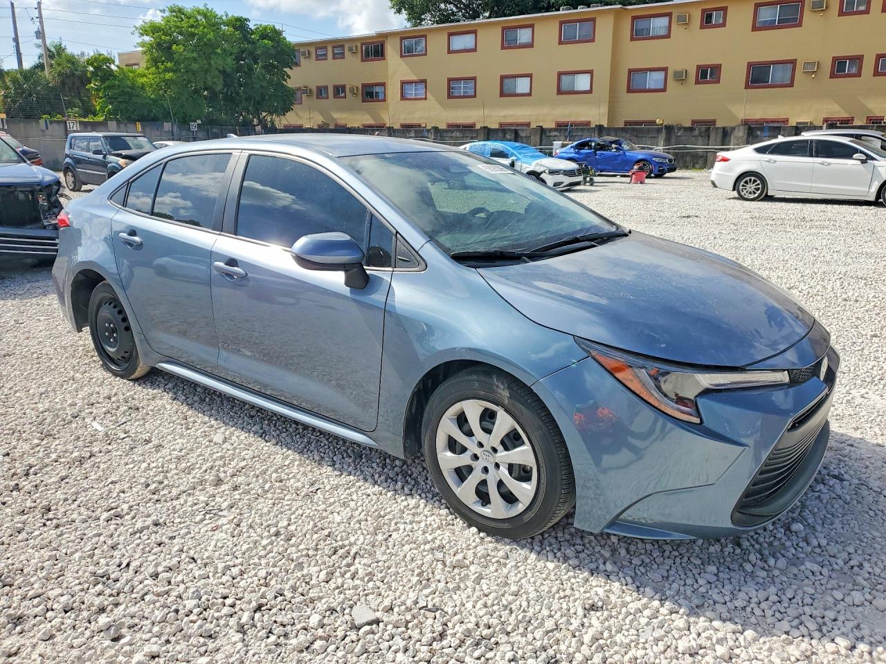 2024 TOYOTA COROLLA