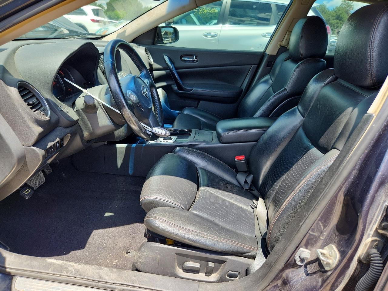 2011 NISSAN MAXIMA