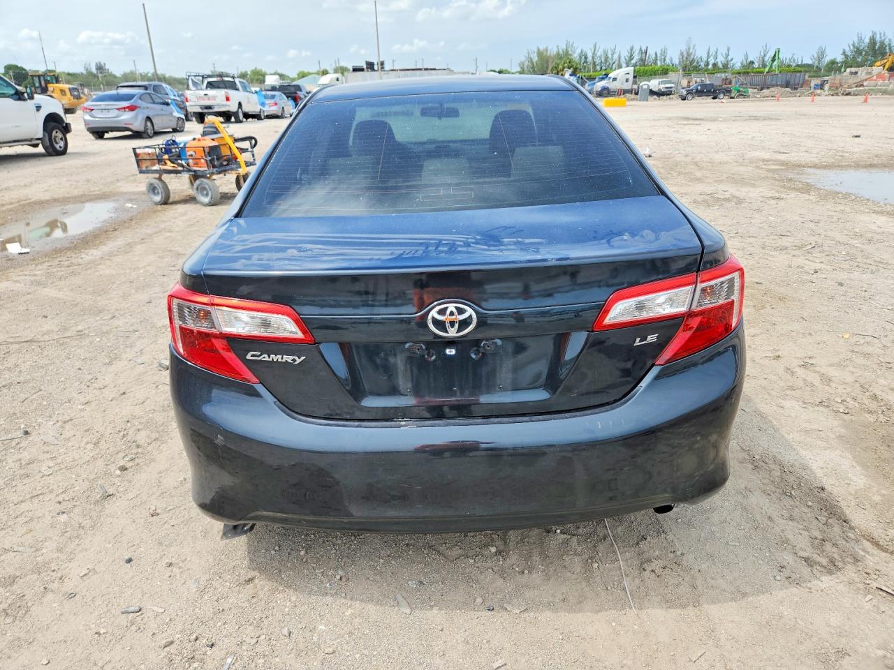 2013 TOYOTA CAMRY